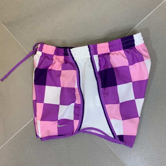 NIKE Dri-Fit Athletic Running Activewear Shorts - Picture 5 of 9